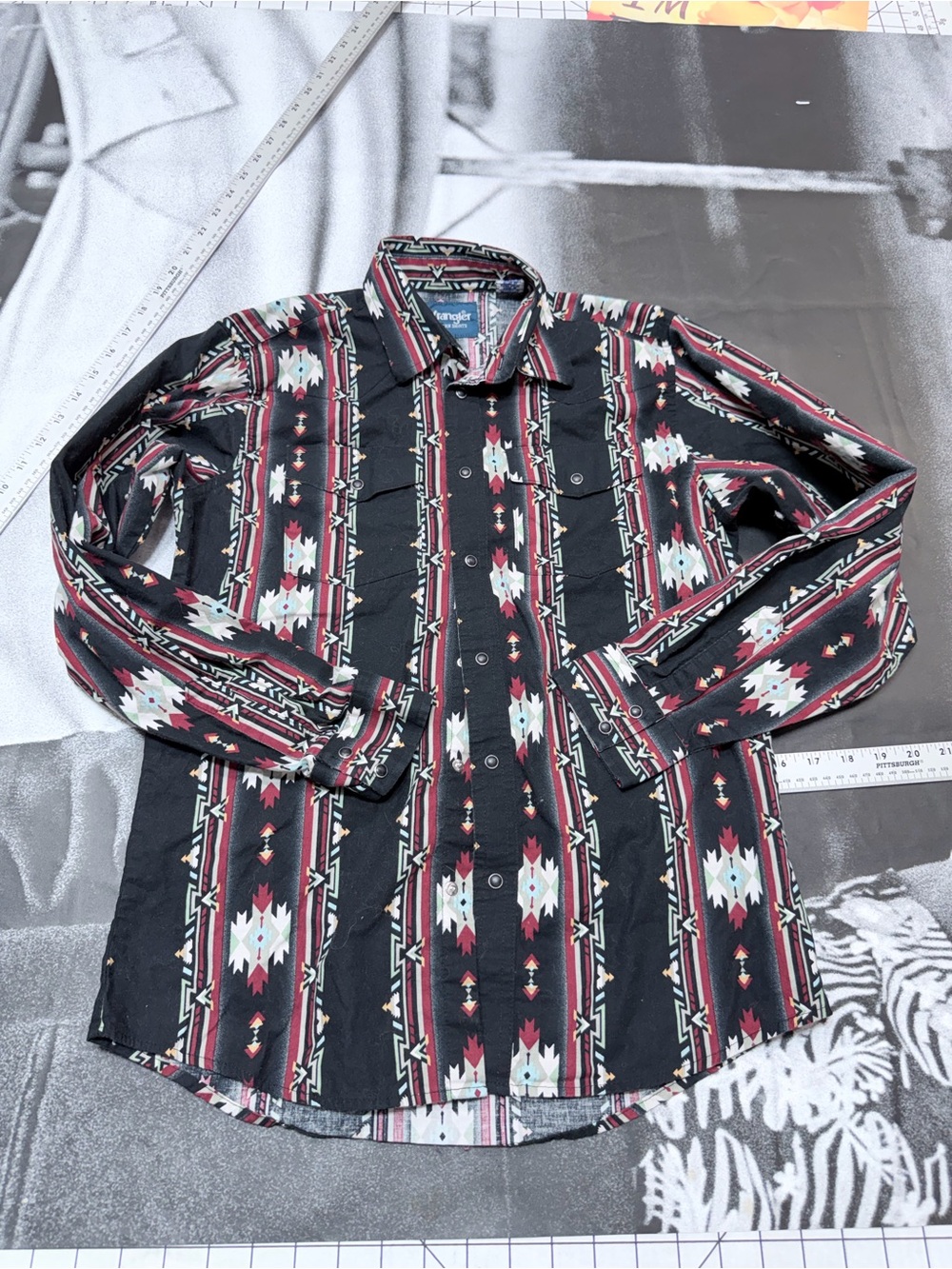 Wrangler Y2K Southwest Pattern Women’s sz XL Snap button Western Shirt A6 - Picture 3 of 5